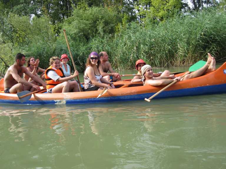 Ungarn - Canoeing and Camping Trip Danube Budapest, Hungary - JoinMyTrip