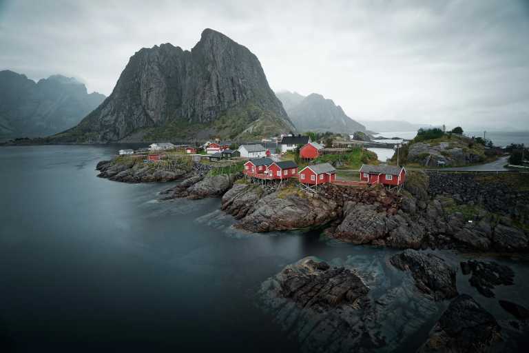Norwegen - Summer Road Trip Lofoten: Scenic Drives and Hikes 🚗🏞️ - JoinMyTrip