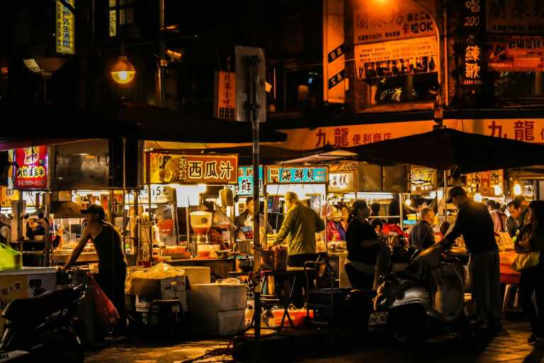 Taiwan - Zhongshan District - 🇹🇼 Taiwan by Rail: 16 Days of Cherry Blossoms, Culture, & Coastal Views 🏮 (PRIVATE ROOMS) - 2