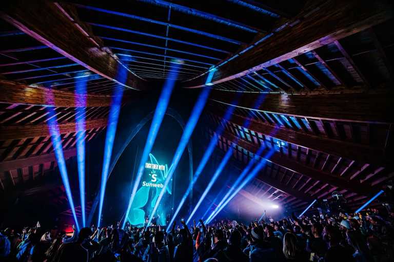 Western Europe - Eventreise zu Tomorrowland Winter 2027 in Alpe d'Huez - JoinMyTrip