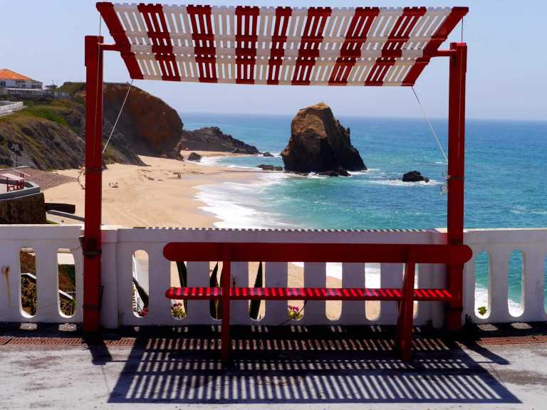 Portugal - Noah Surf House - YOGA, SURF and FLOW, Portugal - 1