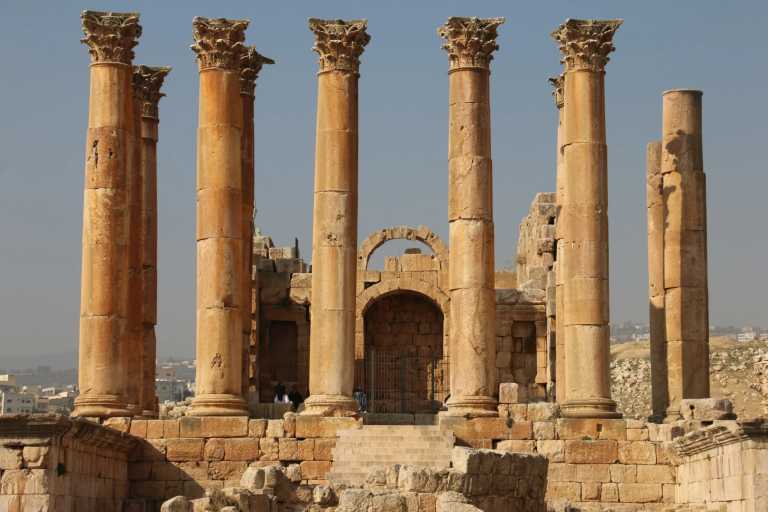 Jordanien - Jerash - Jordan: An Expedition to the Desert's Heart (Discovery Round Trip/Jordanien Rundreise)