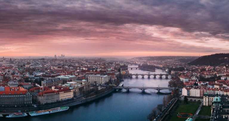Tschechien - Prag - Winter Magic in Prague - Castles, Christmas Markets & Medieval Vibes 🎅❄️✨️🏰 #NotAnotherRetreat - 1