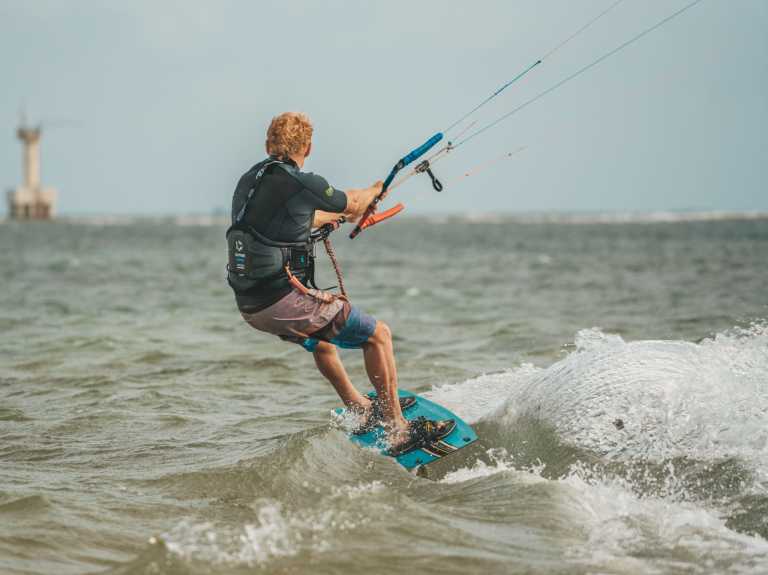 Philippinen - Sun, Sand, Wind and Water - Kite and Yoga in the Philippines! - JoinMyTrip