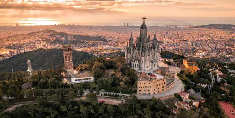 Spanien - Barcelona Art 🎨 & Culture 🏯 City Trip: Where Creativity Meets Sun and Sand 🏖️, Spain - JoinMyTrip