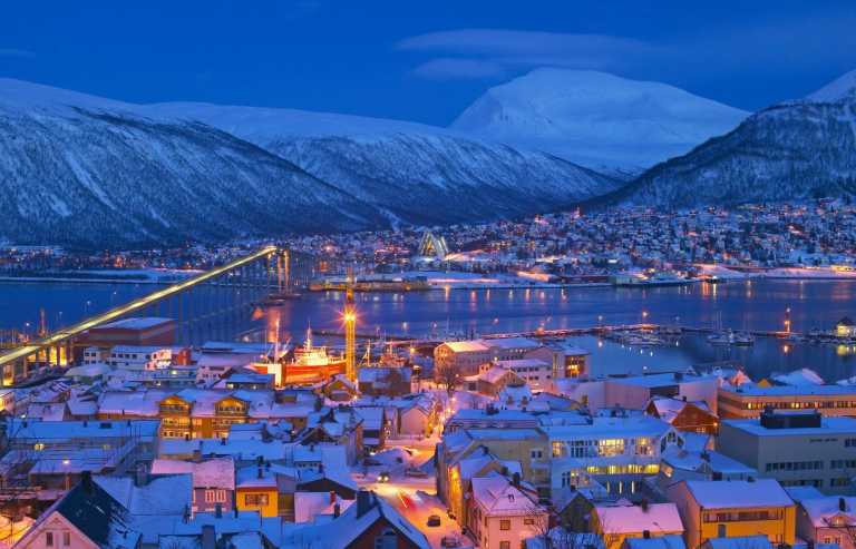Norway - Tromsø - 2026 Tromsø Winter Expedition: Ice Floating in Arctic Lakes 🧊 Whale Spotting 🐋 Reindeers & Huskies 🦌🛷 Northern Lights 🌌✨ Fjords 🏔️ - 4