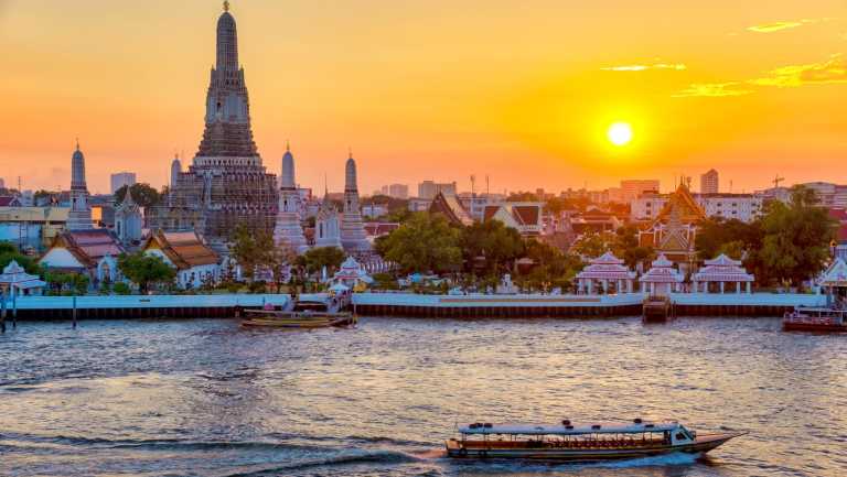 Exploring the Land of Smiles: A journey Through Thailand, Experience the City of Bangkok 