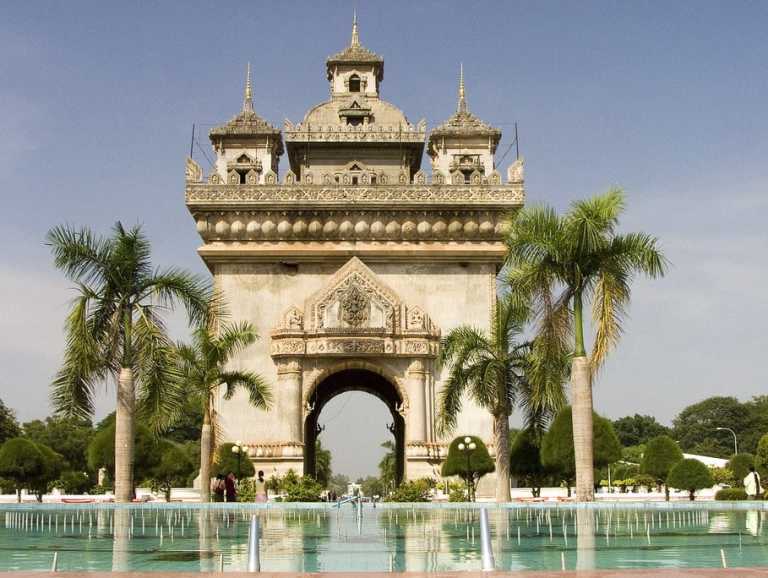 Laos - Vientiane - Laos Adventure - 12 Tage voller Abenteuer, Wasserfälle, Kayak und Tempel - 2