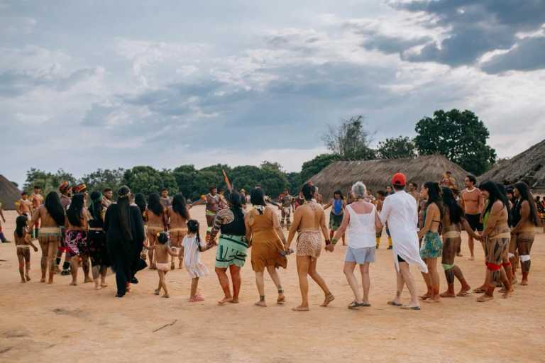 Ana Terra & Alex Azpilicueta Peacock - 0