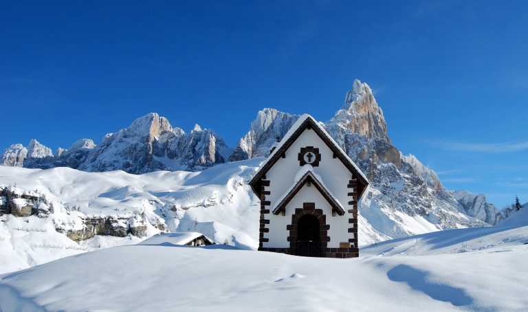 Italy - Sappada - WINTER Dolomites Budget Hiking: Weekend Around Nature, Lakes, and Mountains