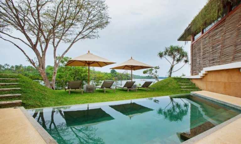 Sri (kanthi) Sujeeva Pieris - 5