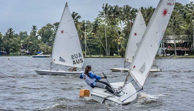 Nadine de Rosayro - 49