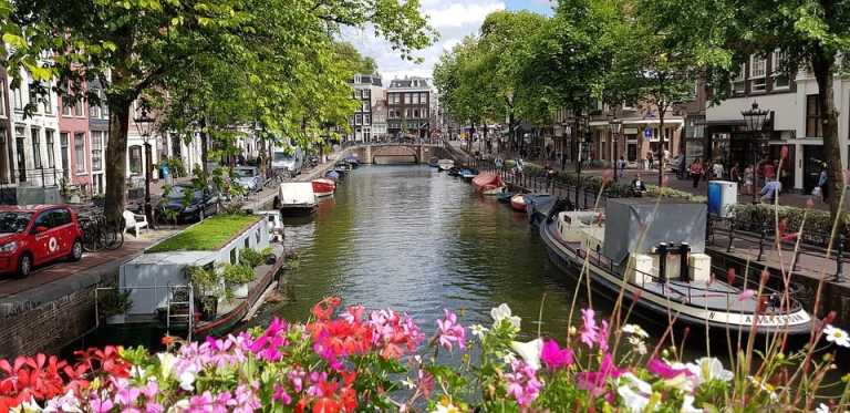 Netherlands - Amsterdam - ✨ Girls’ Christmas Escape: 3 Days in Amsterdam & Dutch Countryside - 2