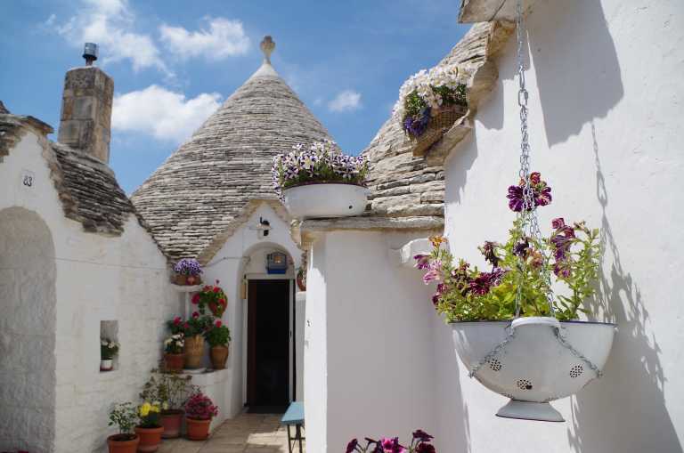 Italien - Alberobello - PUGLIA Hidden Gems: live in a real Trullo, discover Alberobello, explore the Stone City, enjoy amazing Italian food and so much more! - 1