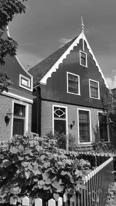 Niederlande - Zaanse Schans - Amsterdam Dream + Professional Portraits Captured During Your Trip - Let's explore it's unique canals, countryside & city vibes - 1