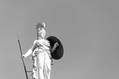 Greece - Holiday in Athens with a local this December (Shared room) - Zeus' temple, Acropolis & Greek culture - JoinMyTrip