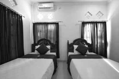 Indonesia - Ubud - Co-working in Bali: Ubud City Center, Snorkelling Experience, Gates of Heaven, Volcano Hike, Monkey Forest, Elephant Cave, Balinese Cooking Class and so Much More! - 11