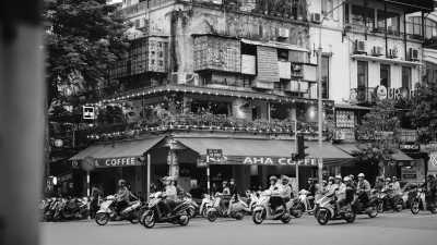 Vietnam - Altes Viertel Hanoi - 🇻🇳 The Vietnam Experience: From Hanoi to Ninh Binh (Tam Coc): Limestone Landscapes Escapes 🏙🌾🛵🏞 - 3