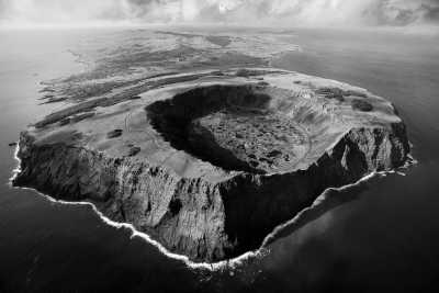 Chile - Orongo - Epic Adventure Week on EASTER ISLAND 🗿🌺 Must-See Attractions, Hidden Caves, Stunning Beaches, Scenic Hikes, and More! 🌊✨ - 1