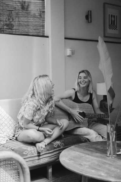 Indonesia - Kuta Beach - Lombok Surf & Yoga retreat 🧘🏽☀️🏄🏽‍♀️ Private room - 5