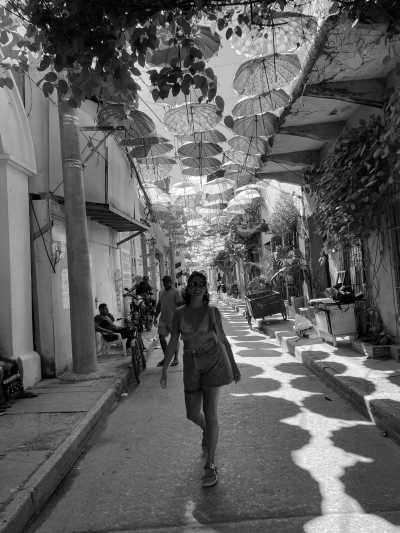 Colombia - Getsemani - COLOMBIA! FEMALE ONLY Co-Work💻Co-Live🏡and Explore in Vibrant Cartagena de Indias! INCLUDED: Colombian food experience ⛵️Boat Trip to Islas del Rosario and much more💙 - 1