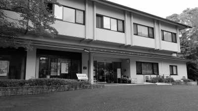 Japan - Omi Jingu Shrine - Discover Japan! Anime & gaming culture plus sightseeing of Osaka, Kyoto, Shiga 👾 - 2