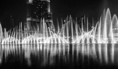 United Arab Emirates - Dancing Fountain - Dubai Dreams: The combination between desert and water adventure