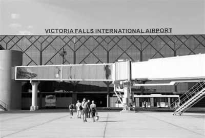 Subsahara-Afrika - Victoria Falls Airport - Expedition Kapstadt - Namibia - Victoria Falls