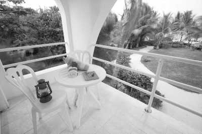 Belize - Caribbean Villas Hotel - Experience Belize Like a Local: Authentic Travel Adventures Await - 4