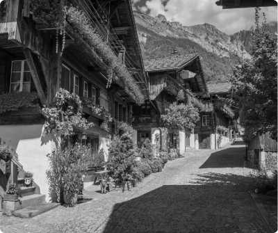 Schweiz - Brienz - Co-working in the Swiss Alps, Discover Breathtaking Brienz and its Turquoise Lake. - 1