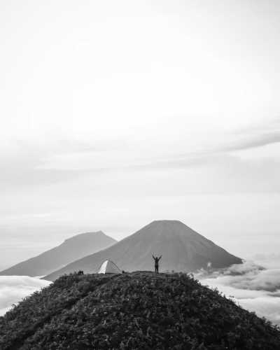 Indonesien - Mount Slamet - Journey Through the Java Highlands: Exploring the Majestic Mountains of Indonesia - 1