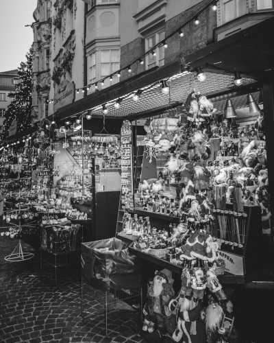 Germany - Munich - Christmas Market Tour in Munich: Glühwein, Gifts & Winter Wonderland ❄️🎄