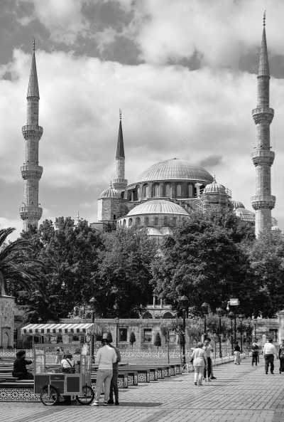 Turkey - Sultanahmet Square - Home Office CoWorking-CoLiving in beautiful Istanbul with a local Food, Culture, History, Art and More - 1