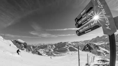 France - Group Ski Adventure in Alps D'Huez, France! Join the Fun with 5 Other Snow Lovers! 5 days in January, long weekend. - JoinMyTrip