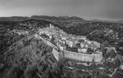 Europa - Saint Paul de Vence - ONLY GIRLS VANILFE TRIP in SOUTH of FRANCE: Visiting Cities, Art, Culture, Exploring Landscapes & Wild Horses - 2
