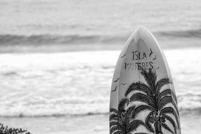 Mexico - Isla Mujeres - A small piece of Riviera Maya, Mexico! Crystalline beaches, cenote clubs, natural parks and more!