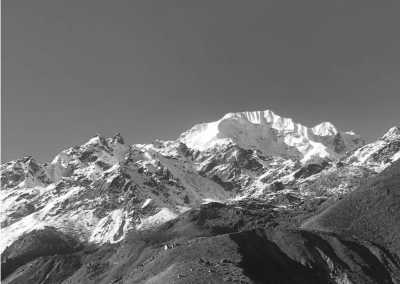 Nepal - Tumlingtar Airport - Makalu Base Camp Trek - Uncrowded Trek to Nepal’s 5th Highest Peak