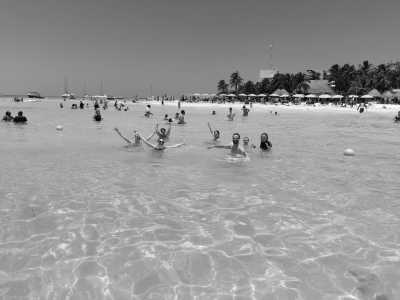 Mexico - Isla Mujeres - The local pearls of Yucatan, Mexico