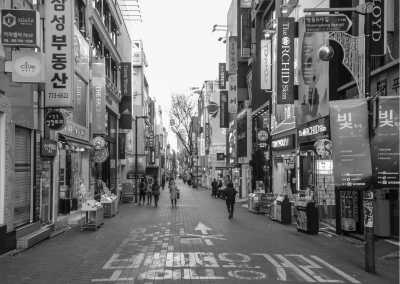 Korea, Süd - Hongdae Shopping Street - Party Like it's Hot in South Korea - 1