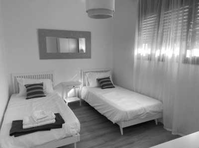 Spanien - La Sagrada Familia - Barcelona: Where Creativity Meets Sun and Sand 🏖️ - Art 🎨 and Culture 🏯 City Trip Spain - 2