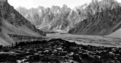 Welt - Passu - DAS 8.WELTWUNDER: PAKISTAN ROADTRIP KARAKORUM HIGHWAY HIMALAYA HINDUKUSH