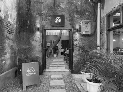 Indonesia - Toko Kopi Padma - Exploring Indonesia:  Bromo mountain, Surabaya, Madura and Malang Cities - 2