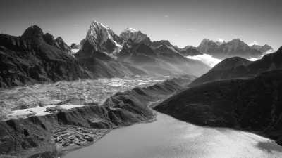 Nepal - Dharapani - Manaslu Trek via Larke Pass 5106 mt