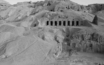 Ägypten - Colossi of Memnon - Explore must-see attractions in Egypt 🏜 - discover Egyptian pharaohs tombs, Gods' temples, the Nile & more - 2