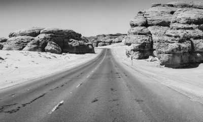 Saudi-Arabien - AlUla - Saudi Arabia 🐪: Road trip through the UNESCO's AlUla, Edge of the world, 🌋 Lava fields, 🥾 Canyon hike, Culture 🇸🇦 - 5