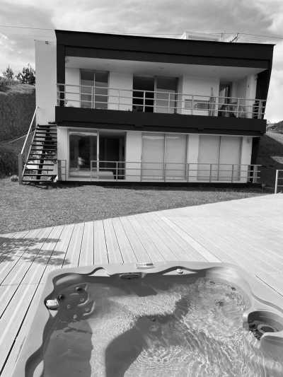 Colombia - Guatapé - Explore Lifetime Coworking in Medellín, Colombia: Unveiling the Best Workspaces for Remote Professionals - 1