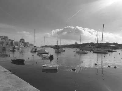 Malta - Ġnien Indipendenza - 🌟 Explore the Enigmatic: A 4-Day Malta Adventure with a Supernatural Twist! 😍 - 1