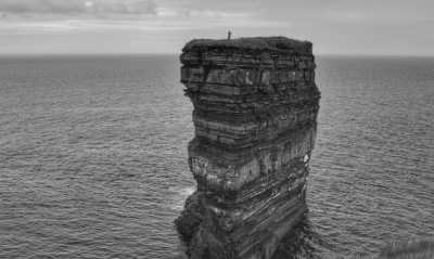Northern Europe - Dún Briste Sea Stack - Wohnmobil Abenteuer durch Irland 🇮🇪🚐
