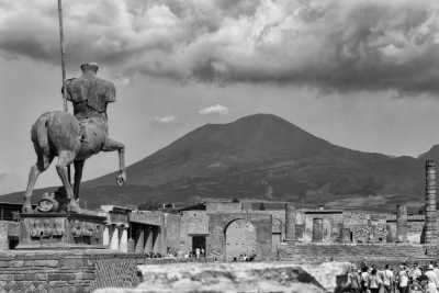 Italien - Mount Vesuvius - New Year Escape to Naples and Vesuvius: Food and Culture, Museums, History, Architectures, Volcano, Coast, and More! 🌋🌅 - 3