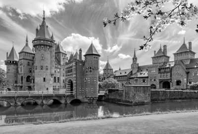 Niederlande - Castle De Haar - 🇳🇱 Ultimate Rave Experience in Utrecht: Verknipt Festival 😎 City Canal Cruise ⚓ Castle de Haar 🏰 - 2